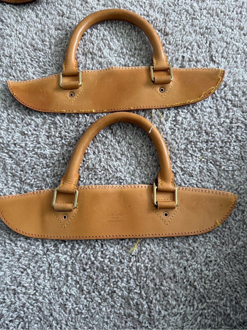 Louis Vuitton handles B4